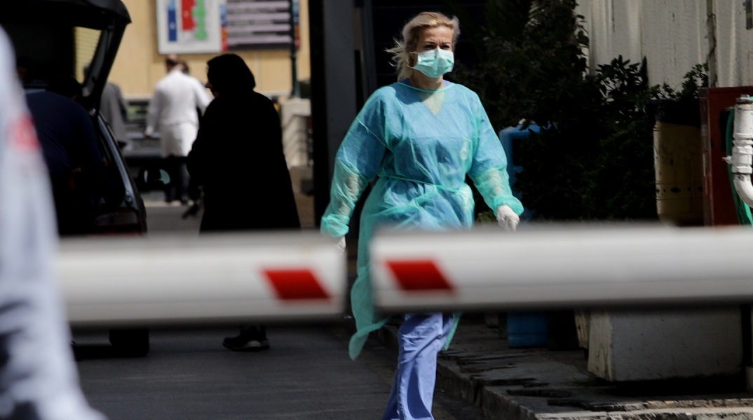 Εστίες υπερμετάδοσης του κορωνοϊού και οι οδηγίες προφύλαξης του ΕΟΔΥ