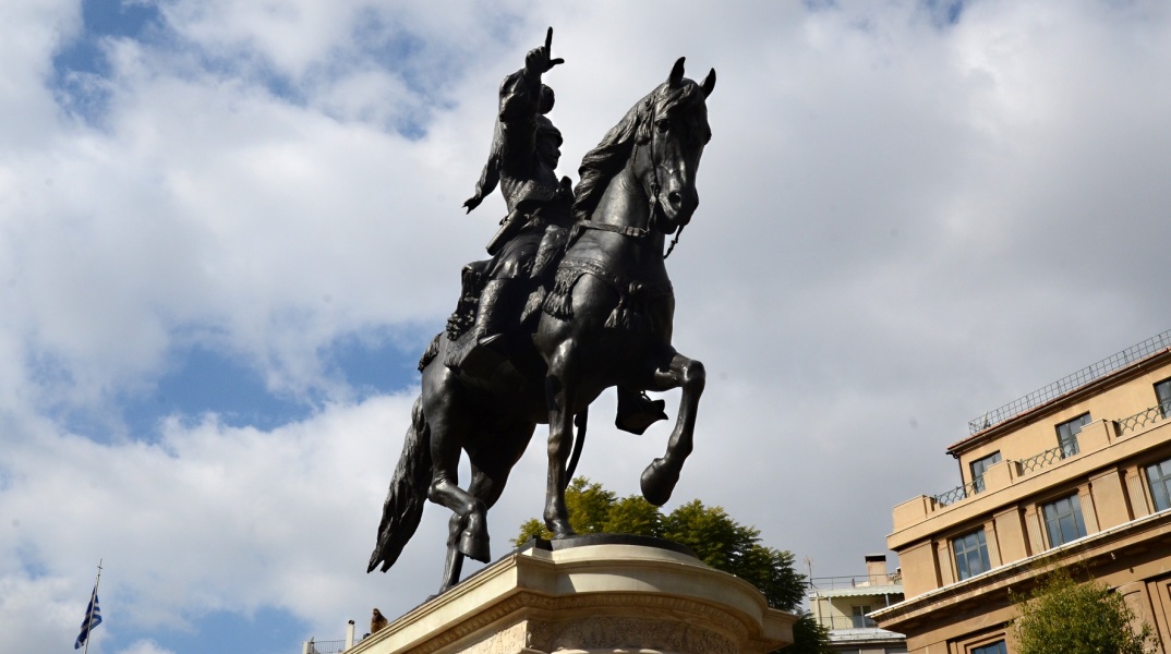 Άγαλμα Θοδωρή Κολοκοτρώνη 
