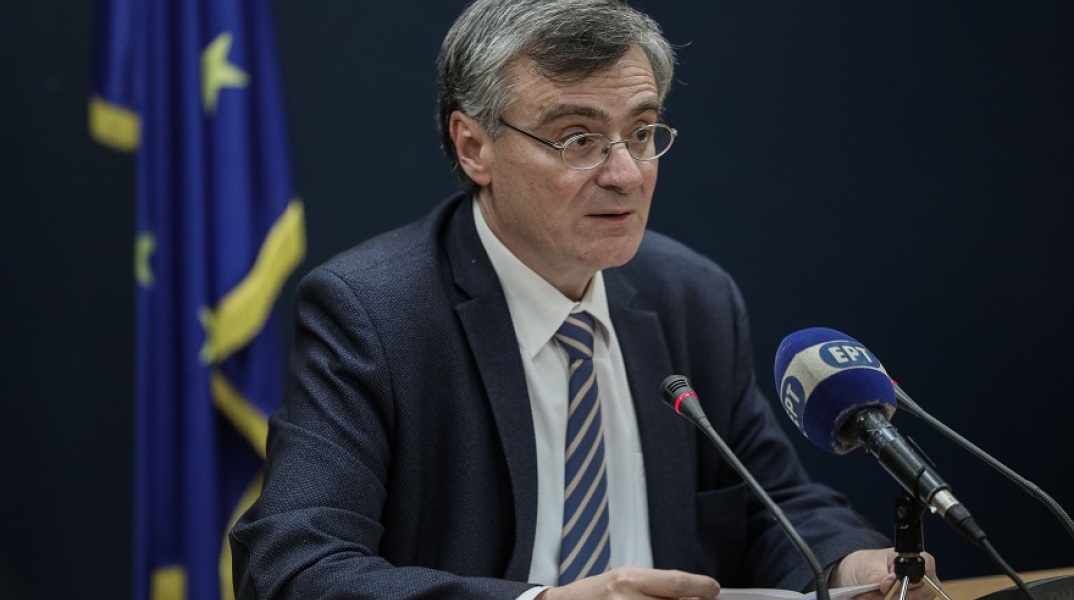 Κορωνοϊός: Η απάντηση του Σωτήρη Τσιόδρα για το μεγαλύτερο ποσοστό ανδρών 