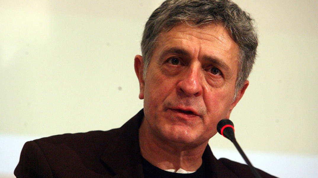 Στέλιος Κούλογλου 