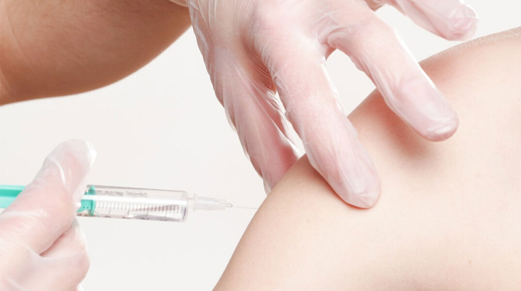 Εμβολιασμός παιδιών εν μέσω κορωνοϊού