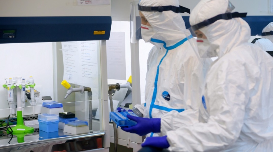 Κορωνοϊός: Επιστημονικά ευρύματα ανοίγουν δρόμουν για το φάρμακο