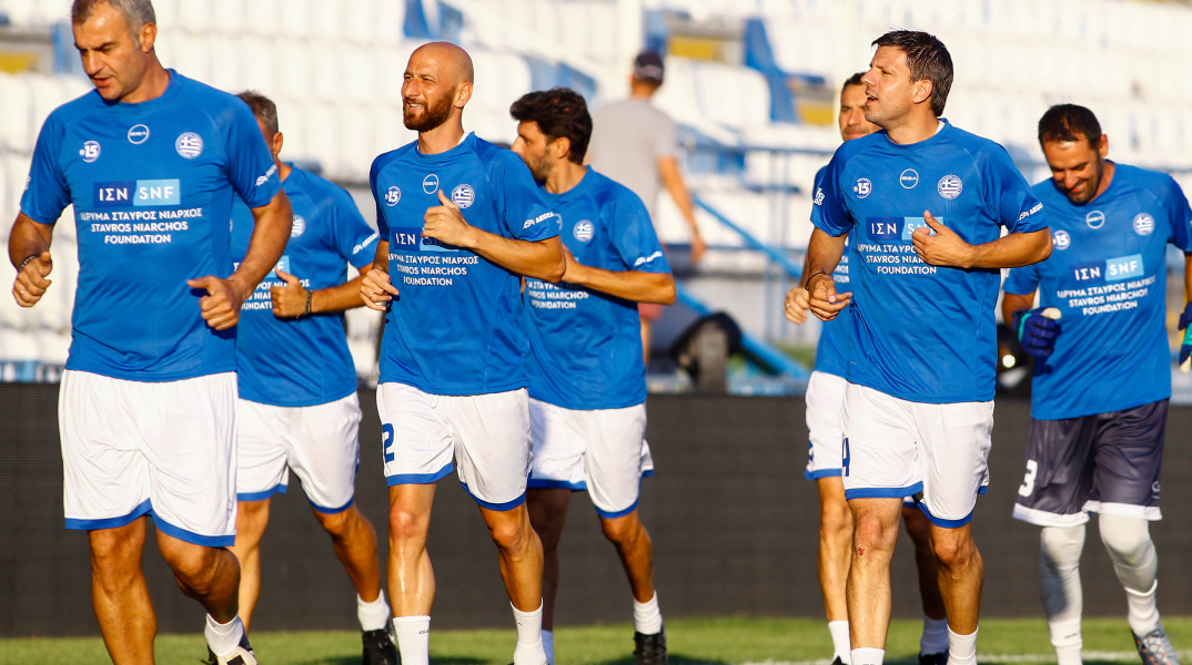 Εθελοντική αιμοδοσία από την ομάδα του Euro 2004