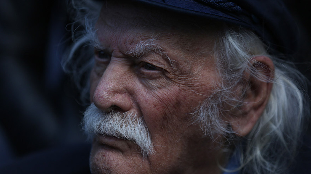 Μανώλης Γλέζος 