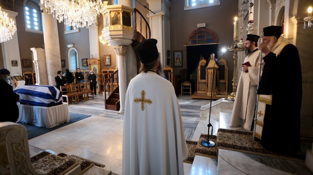 Ο λόγος του Αρχιεπισκόπου στην εξόδιο ακολουθία του Μανώλη Γλέζου