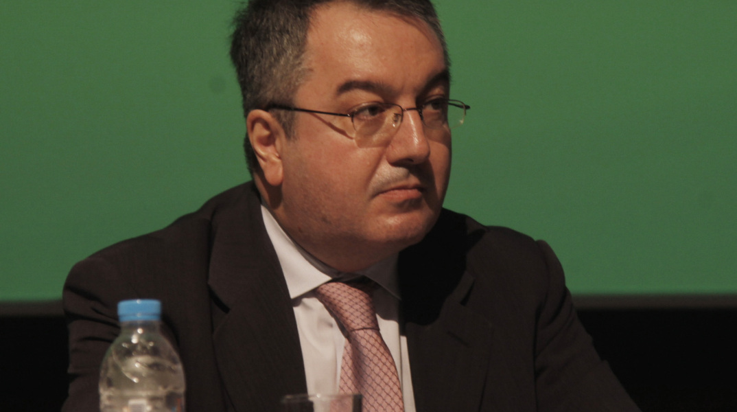 Ηλίας Μόσιαλος: Κρίσιμο να μείνουν σε ισχύ οι διεθνείς παρεμβάσεις