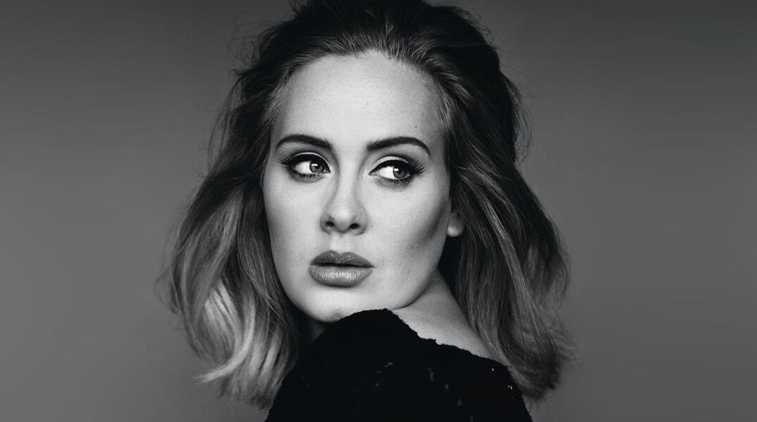 Η τραγουδίστρια Adele 