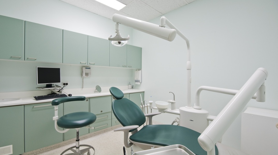 Κλείσιμο οδοντιατρείων αν δεν πάρουν εξοπλισμό ατομικής προστασίας 