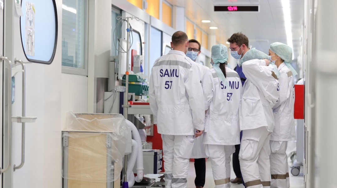 Επίδομα στο υγειονομικό προσωπικό της Ρουμανίας λόγω κορωνοϊού