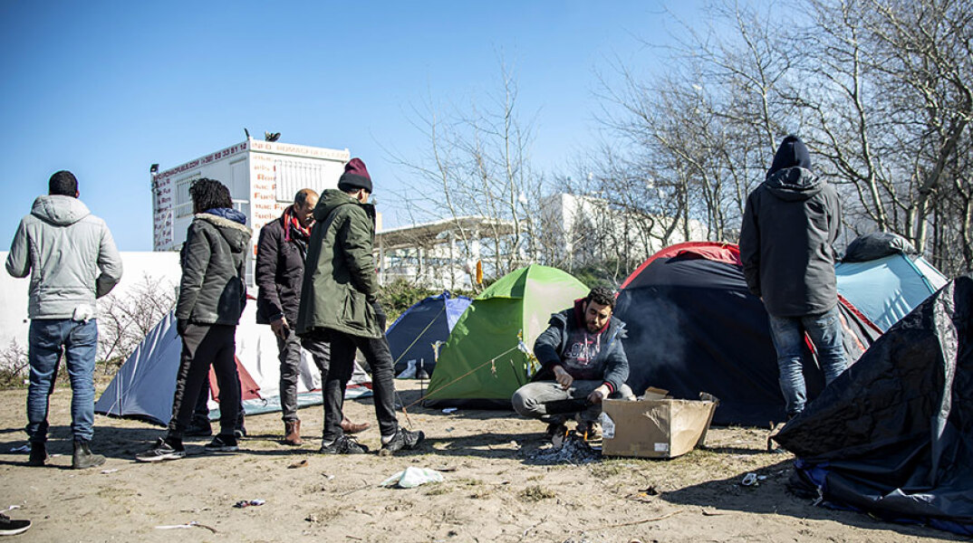 Γαλλία: Καταυλισμός μεταναστών στο Καλαί