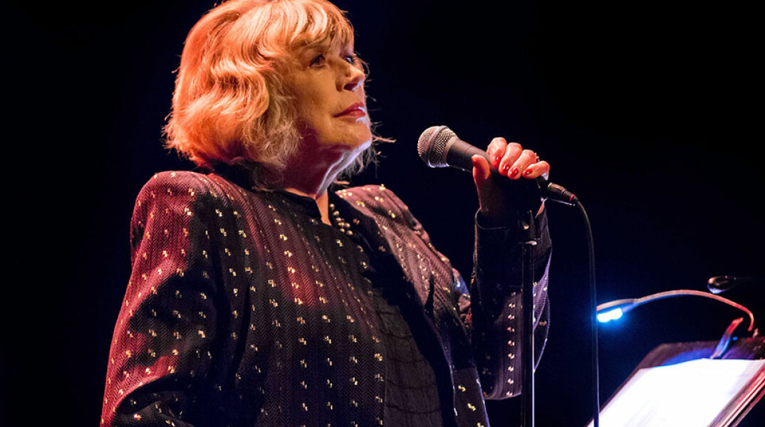 Μάριαν Φέιθφουλ