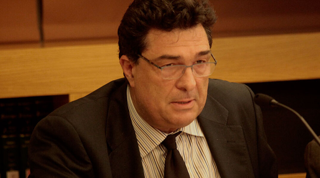 Αλέξης Παπαχελάς 