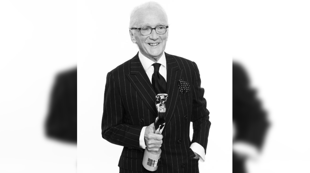 Ο Βίκτορ Σκρεμπνέσκι στα Lucie Awards το 2013