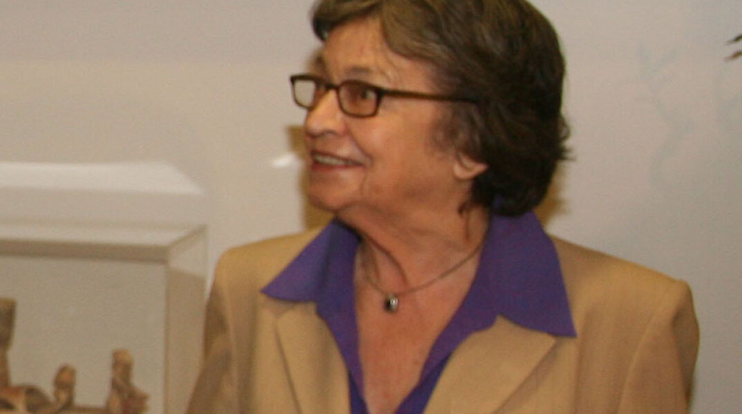 Ελένη Κιούμπιτ 