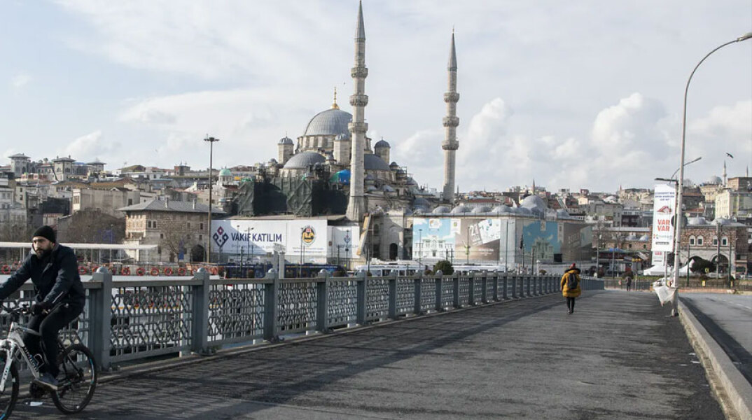 Κορωνοϊός - Τουρκία: Απαγόρευση κυκλοφορίας το Σαββατοκύριακο σε Κωνσταντινούπολη και Άγκυρα