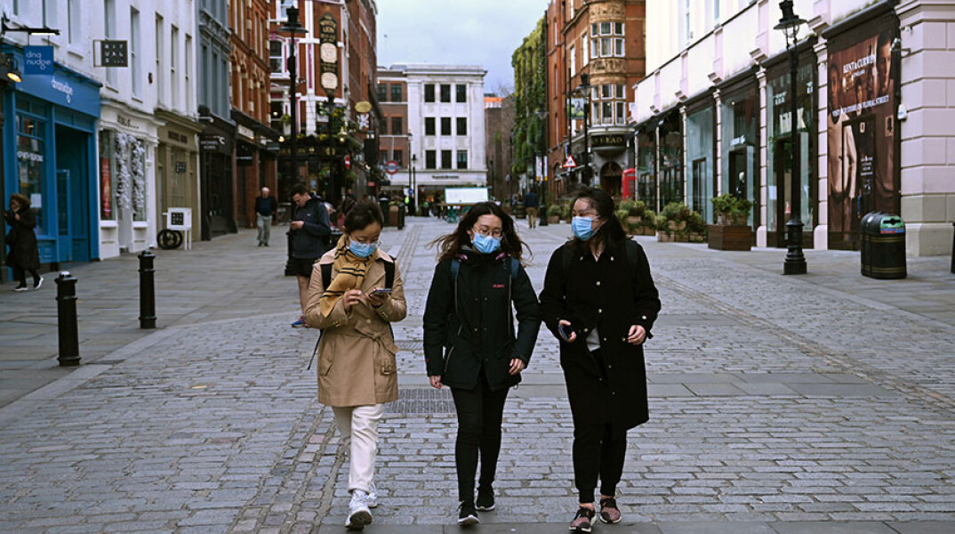 Κορωνοϊός: Στην 5η θέση παγκοσμίως σε αριθμό θανάτων η Μεγάλη Βρετανία