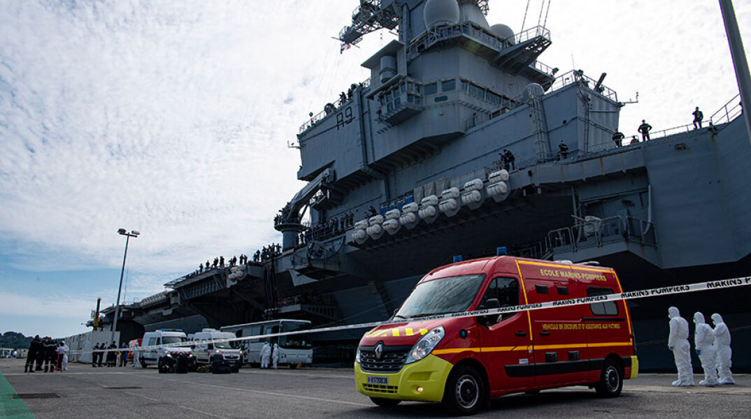 Δεκάδες κρούσματα κορωνοϊού στο μοναδικό αεροπλανοφόρο της Γαλλίας