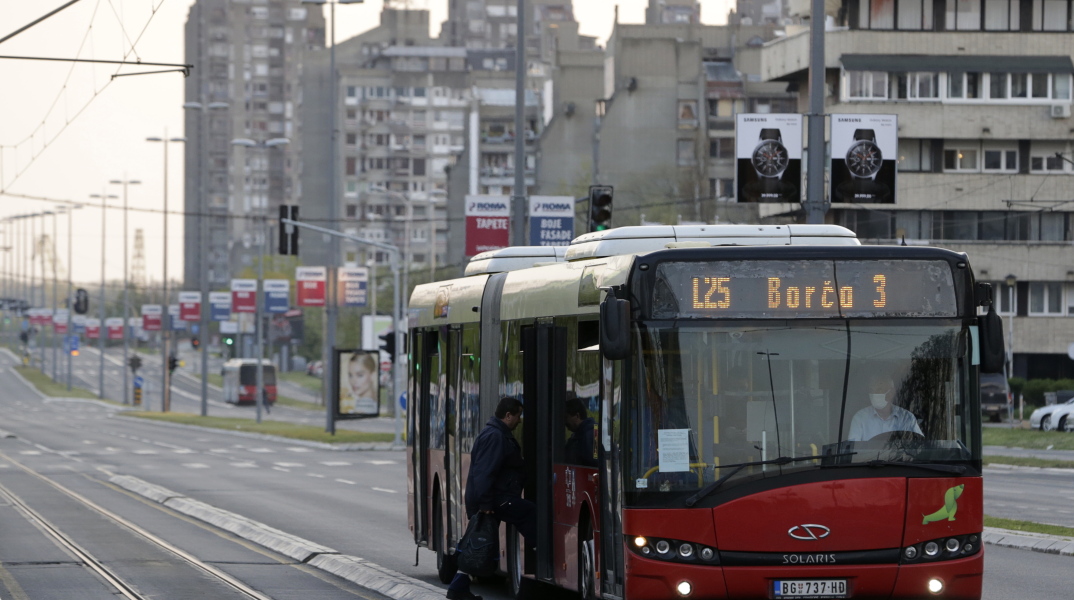 Σερβία: Ανοιχτούς ναούς το Πάσχα ζητά η εκκλησία 