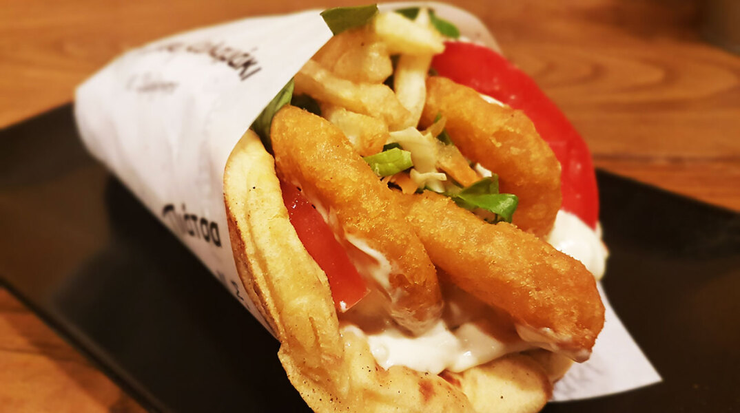 Νηστίσιμα σουβλάκια και burgers από το Πιάτσα Καλαμάκι