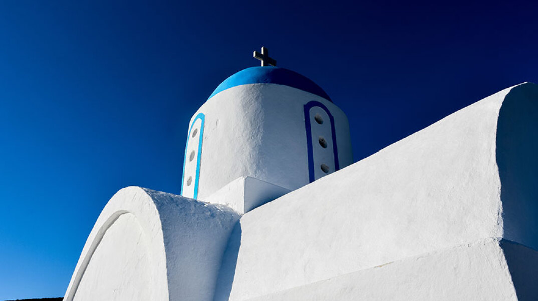 Εκκλησάκια της Αμοργού 