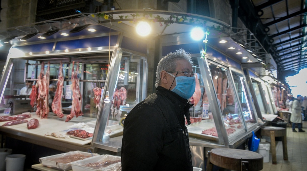 Δεν απαγορεύεται το ψήσιμο την Κυριακή του Πάσχα 