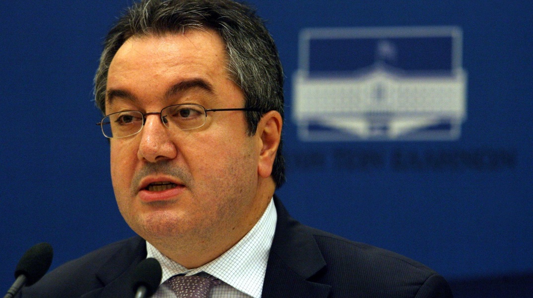 Hλίας Μόσιαλος: Το παράδειγμα στα σχολεία που πρέπει να αξιολογήσουμε