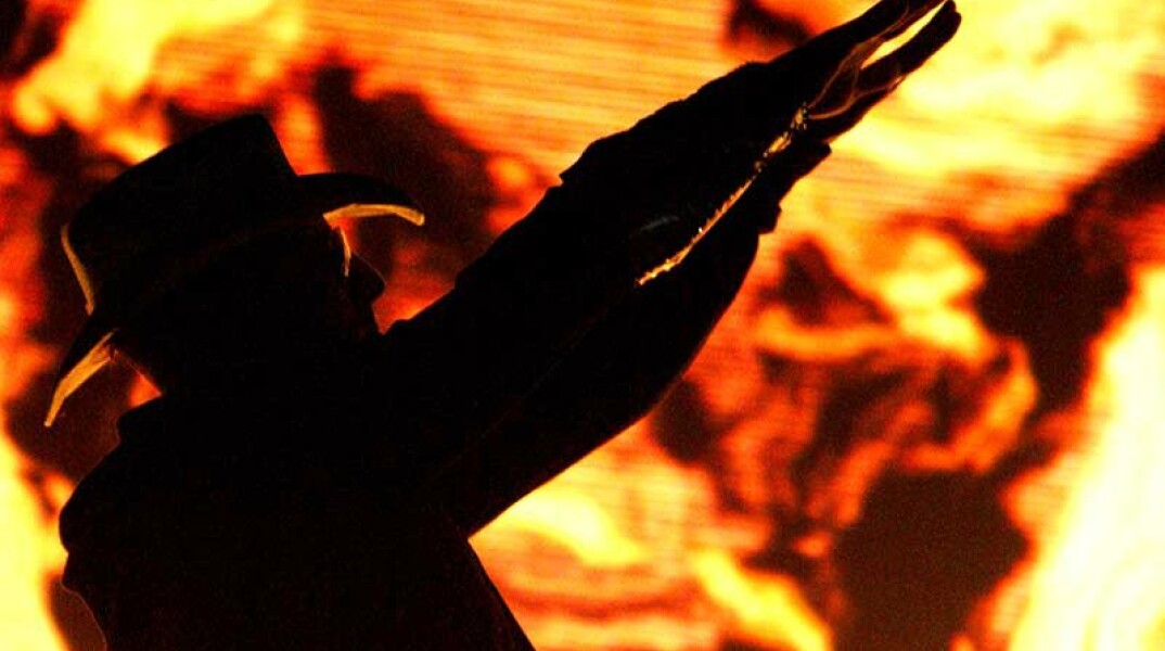 Στιγμιότυπο από συναυλία την συναυλία των Tool στην Αθήνα τον Σεπτέμβριο του 2007