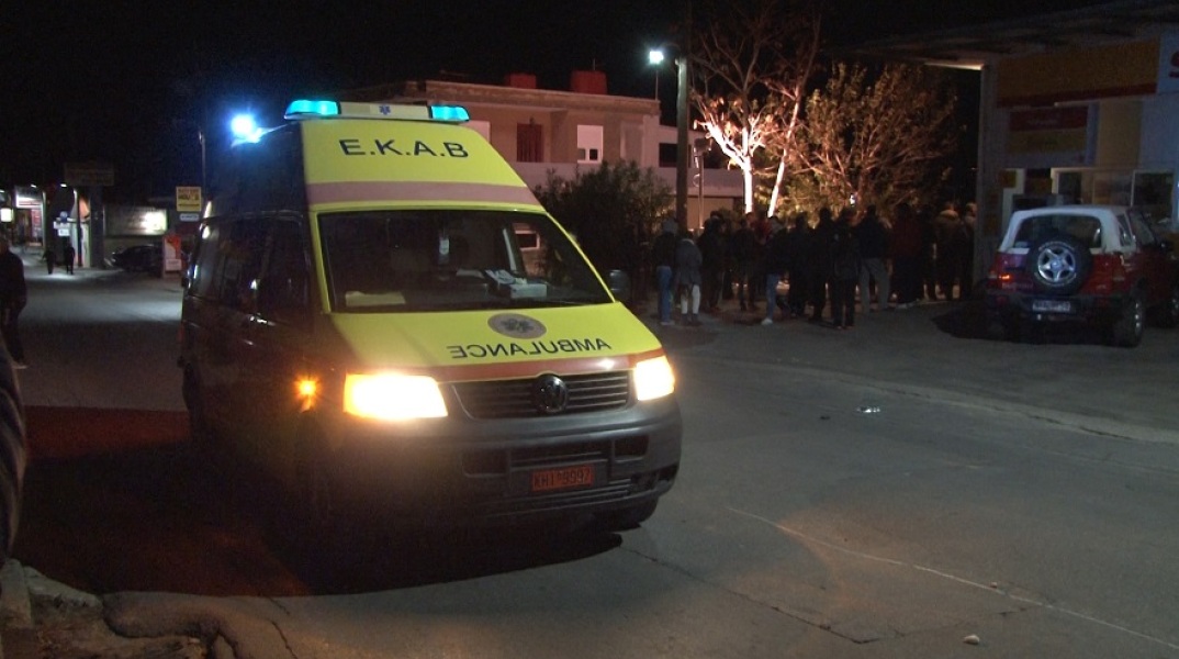 Ασθενοφόρο στον καταυλισμό της Χίου