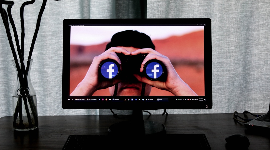 Facebook - Επιφάνεια εργασίας επιτραπέζιου υπολογιστή