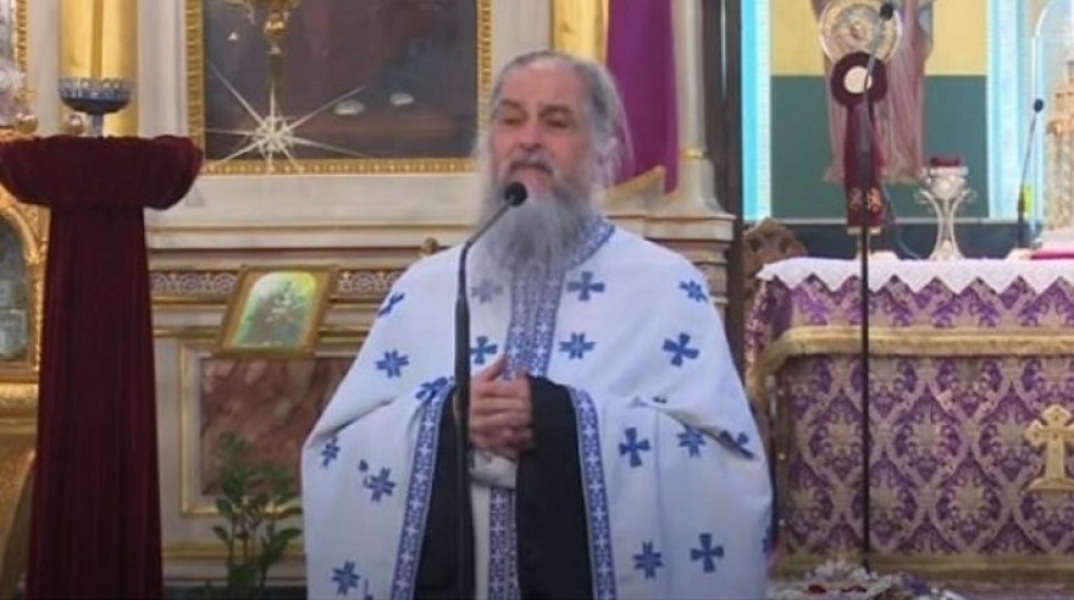 Ιερέας κατά αποφάσεων για κλείσιμο των εκκλησιών