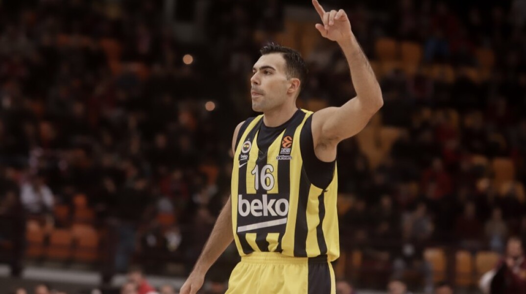 Κώστας Σλούκας