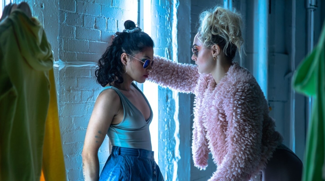 «When we went electronic» της Caitlin Saylor Stephens με τις Drita Kabashi και Tiffany Iris