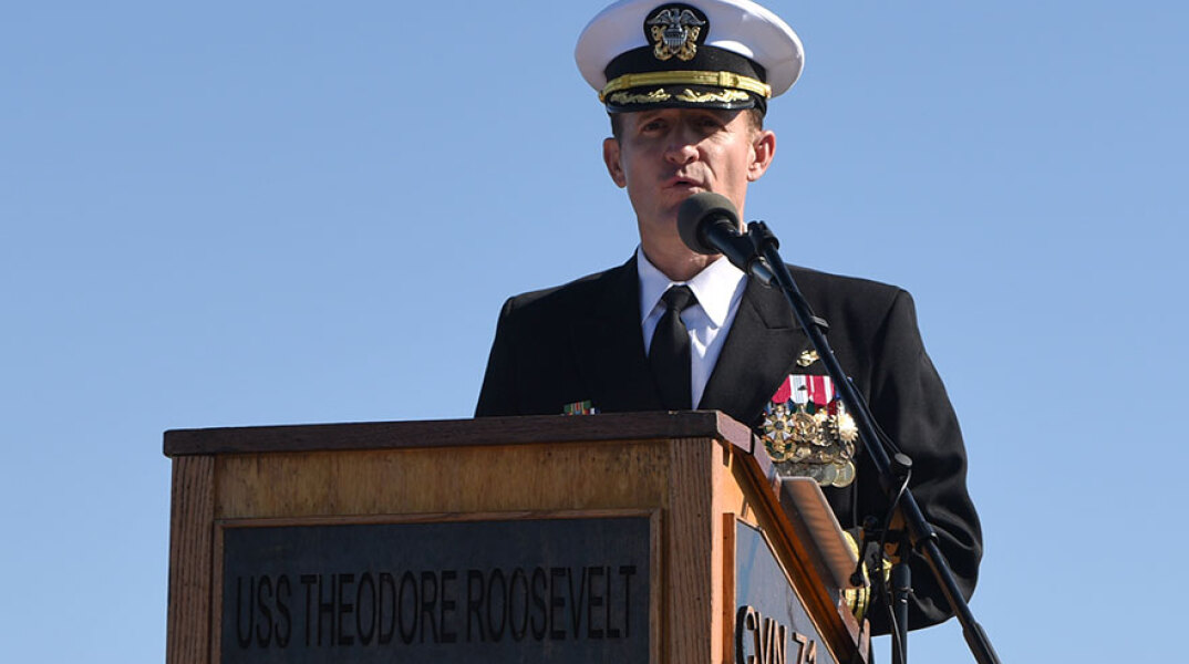 Πλοίαρχος Μπρετ Κροζίερ