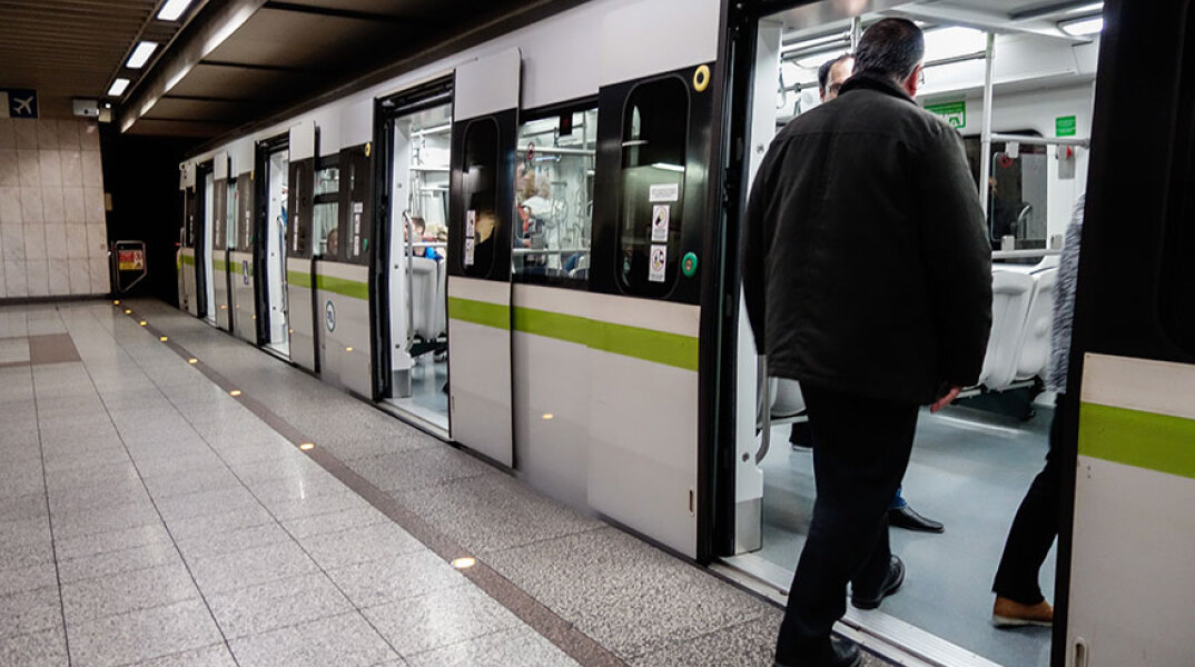 Κορωνοϊός: Σε τρεις χρονικές φάσεις ο κόσμος στις δουλειές του το πρωί για να μην υπάρχει συνωστισμός στα ΜΜΜ