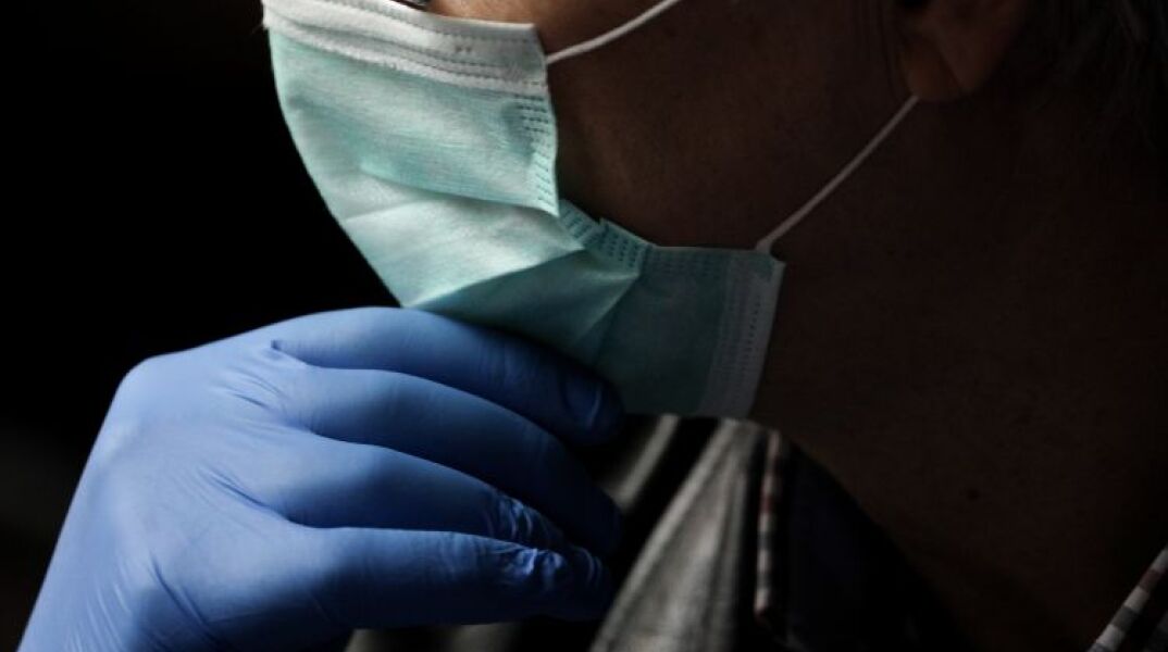 Ασθενής με κορωνοϊό στην Κρήτη για ενάμιση μήνα