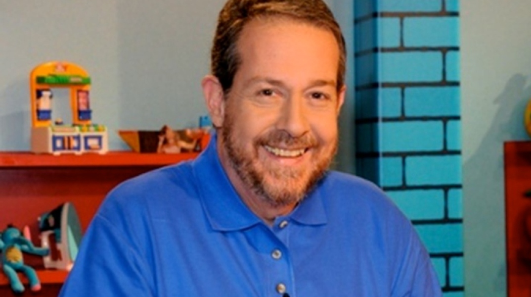 Ο Χρήστος Δημόπουλος μιλάει στην εκπομπή του #BookiaTV για τη σειρά βιβλίων «Οι περιπέτειες του Ήπιου Θερμοκήπιου»