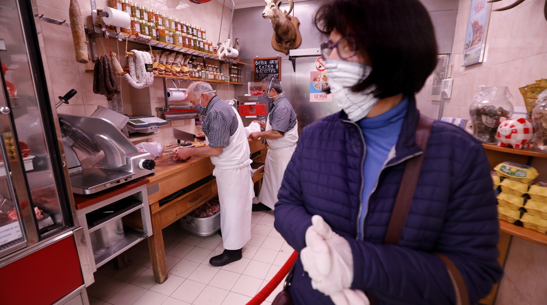 Κορωνοϊός: Ακόμη 367 νεκροί στη Γαλλία 