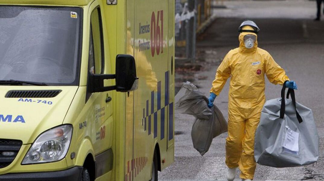 325 νέοι θάνατοι στην Ισπανία λόγω κορωνοϊού