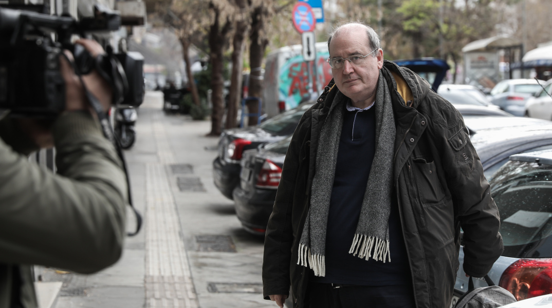 ΣΥΡΙΖΑ: Κριτική για το άνοιγμα των σχολείων 