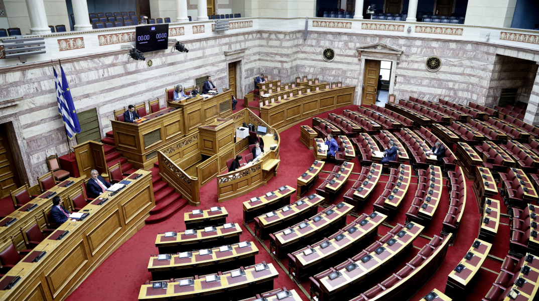 Υπερψηφίστηκε επί της αρχής το περιβαλλοντικό νομοσχέδιο 