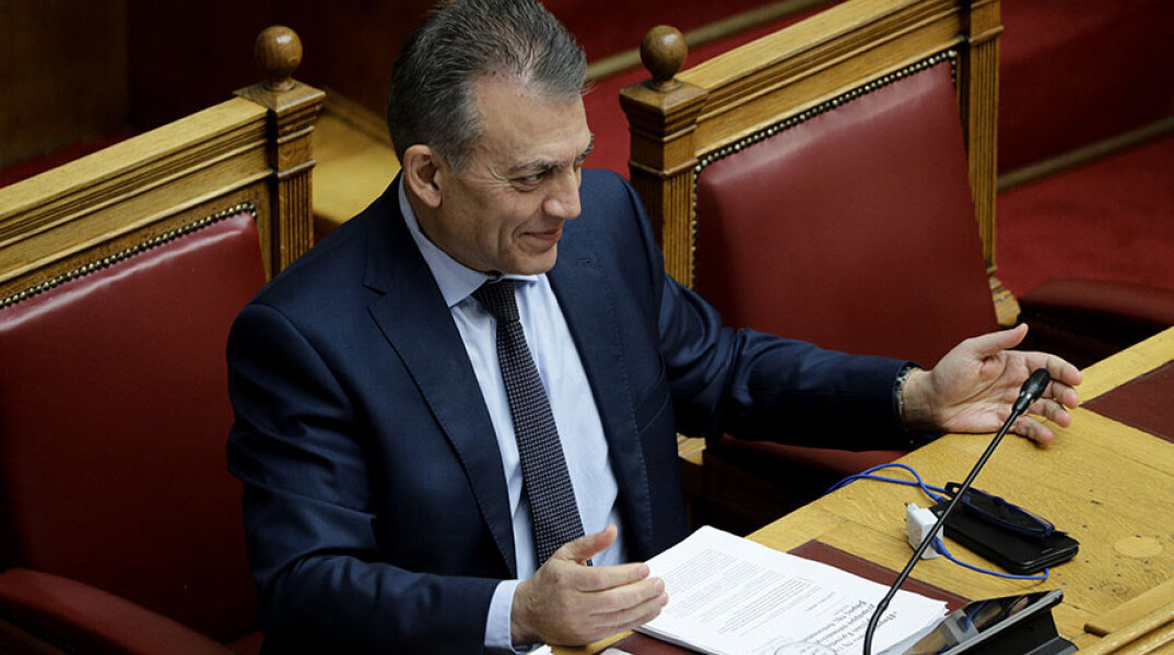 Γιάννης Βρούτσης