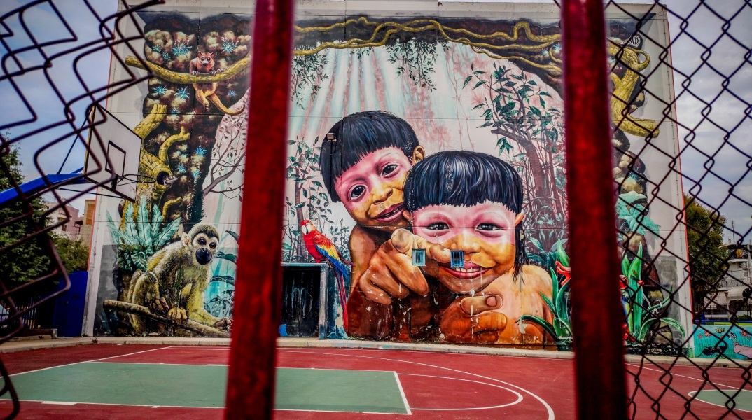 ΓΚΡΑΦΙΤΙ ΣΕ ΣΧΟΛΕΙΟ ΣΤΗ ΝΙΚΑΙΑ