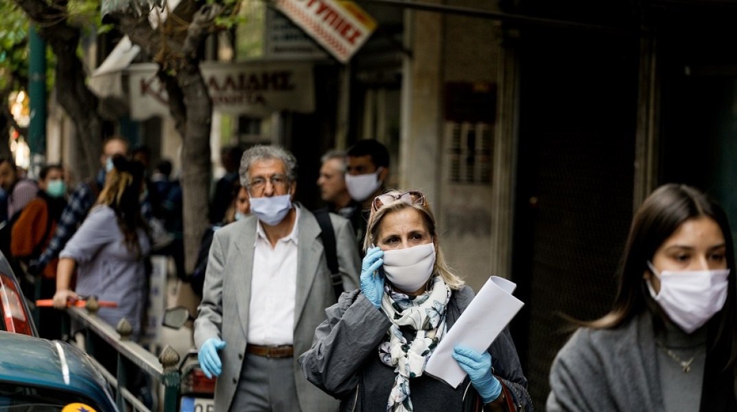 Υποχρεωτική η χρήση μάσκας σε συγκεκριμένους χώρους από τη Δευτέρα