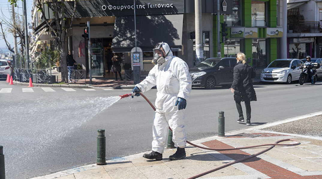 Αναλυτικός οδηγός από το ΕΚΠΑ για το πώς κάνουμε απολύμανση στους χώρους εργασίας