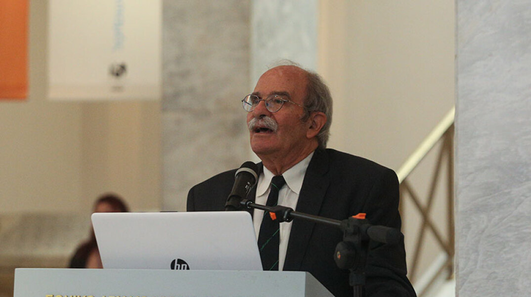 Πέθανε ο αστροφυσικός Ιωάννης Σειραδάκης