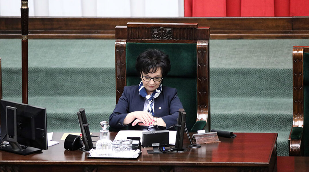 Κορωνοϊός, Πολωνία