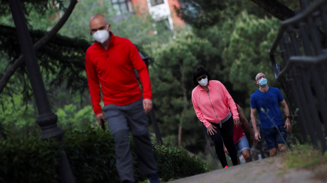 Κορωνοϊός: 179 νέοι θάνατοι καταγράφηκαν τις τελευταίες 24 ώρες στην Ισπανία