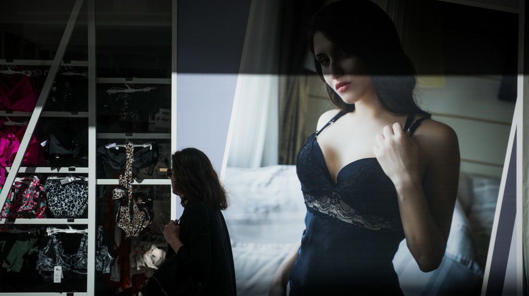 Άρση μέτρων: Ποια καταστήματα ανοίγουν από τη Δευτέρα - Τα ωράρια και οι κανόνες λειτουργίας τους