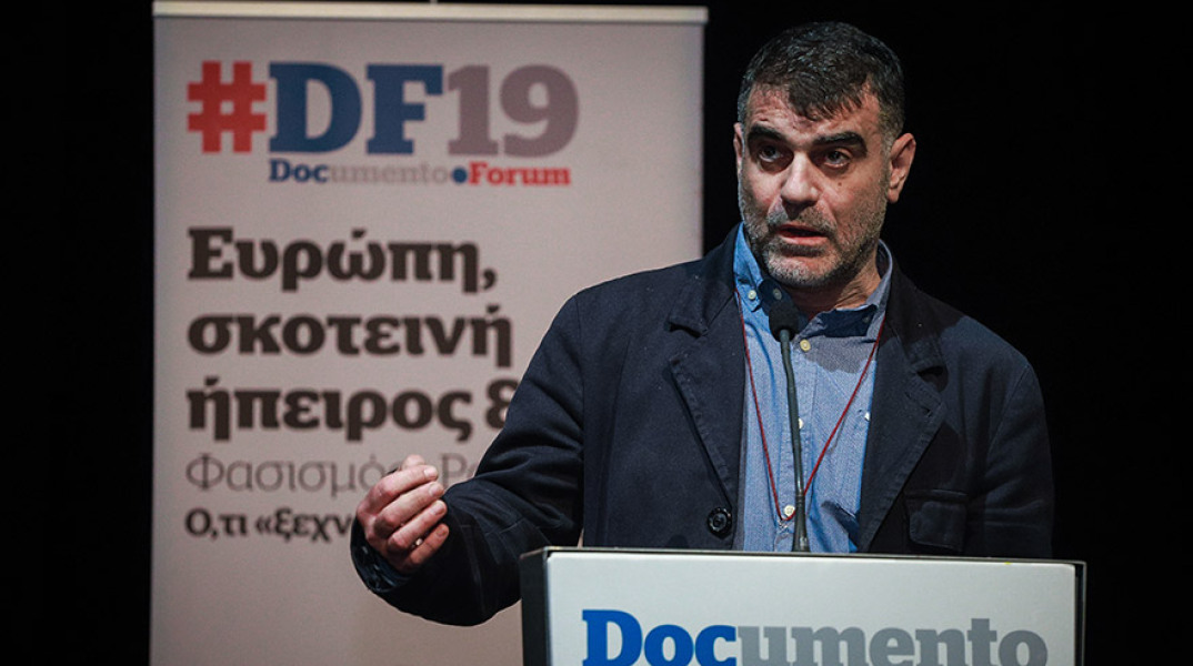 Κώστας Βαξεβάνης