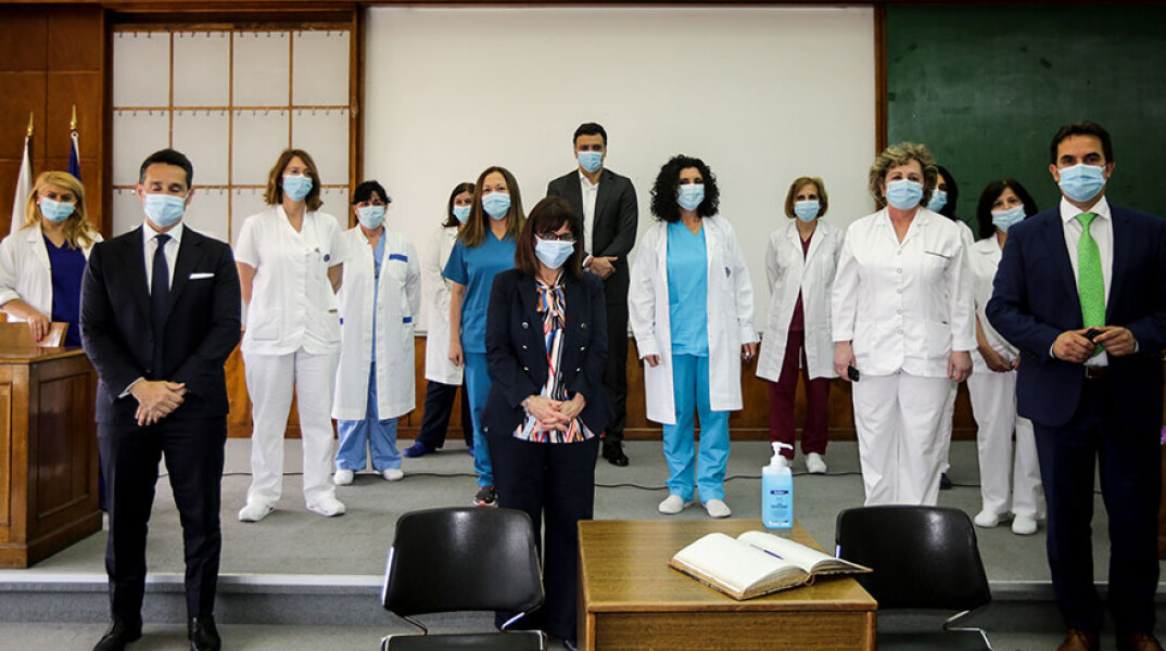 Στο νοσοκομείο «Ευαγγελισμός» η Κατερίνα Σακελλαροπούλου